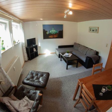 Ruhige Und Gemuetliche Ferienwohnung In Calden Экстерьер фото
